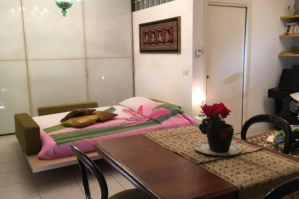 Apartment Nice Studio Teddy Bear Bologna