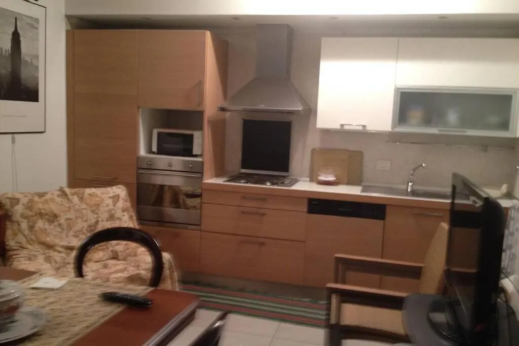 Nice Studio Teddy Bear Bologna Apartment